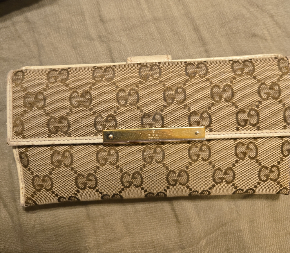 Gucci Cream and Brown Monogram Wallet